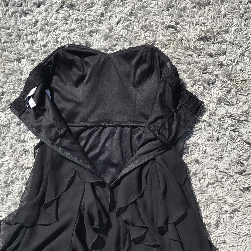 Little black strapless dress - Picture 6 of 8